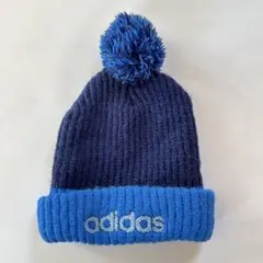 adidas ポンポン付きニット帽 ネイビー