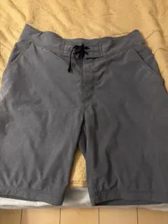 Columbia グレー ウォーターショーツ