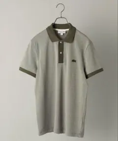 LACOSTE レギュラーフィット ポロシャツ グレー/オリーブ