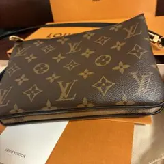 LOUIS VUITTON ダブルジップ ショルダーバッグＬＶルイヴィトンのサムネイル
