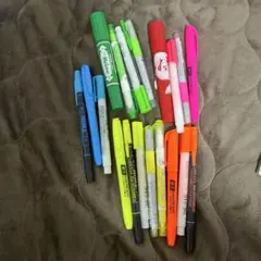 マーカーペンまとめ売り（色ごとにバラ売り可)