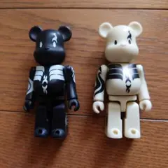 カネコアツシデザイン　ベアブリック　2体セット