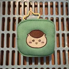 栗まんじゅう カラビナ付き刺繍スクエアミニポーチ ちいかわ 新品 送料無料 匿名