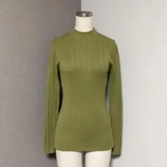 アズールバイマウジー ハイネック リブ ニット グリーン トップス