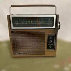 BUSH RADIO TR82 ラジオ 復刻モデル 木目調 - メルカリ