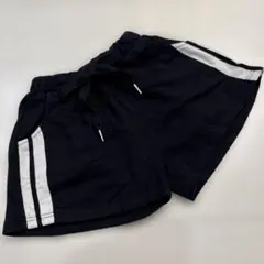 黒 ストライプ ショートパンツ