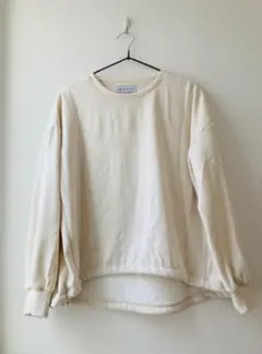 クリーム色 クルーネック スウェット