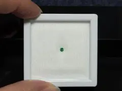 優美堂　無処理エメラルド　ルース