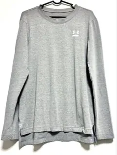 Under Armour グレー 長袖トレーナー　スポーツ Tシャツ ロンT