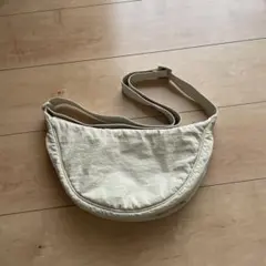 ナイロン ショルダーバッグ アイボリー
