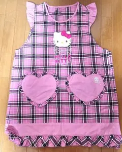 サンリオ　ハローキティ　 チェック柄エプロン