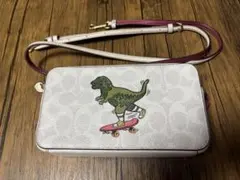 希少✨日本限定✨コーチ カメラバッグ スヌーピー コラボ レザー 白色 