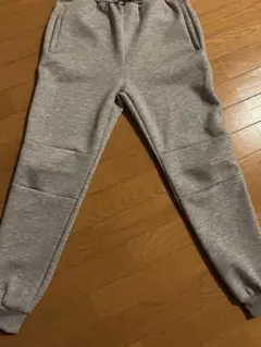 NIKEグレショートパンツ