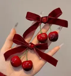 チェリーとリボンのヘアピン2個セット