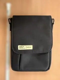 リヒトラブ スマートフィット サコッシュ ポーチ 黒 スマホ ショルダー