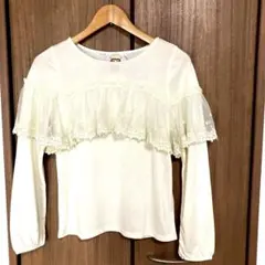 ⭐️ラスト一点　　⭐️フリルカットソー(アース)