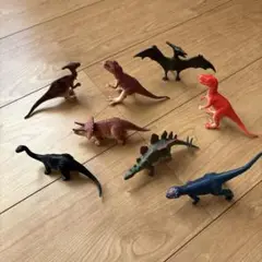 恐竜　フィギュア　8体