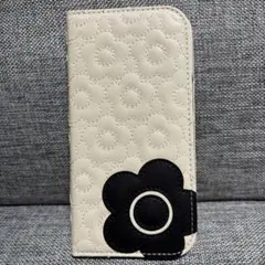 MARY QUANT 手帳型ケース 花柄のサムネイル