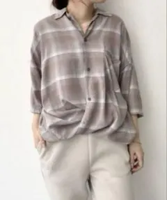 <新品未使用>アパルトモン　ブラック/半袖シャツ L'Appartement｜アパルトモンのシャツ／ブラウス（レディース