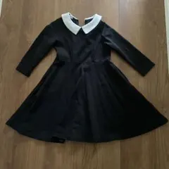 黒白襟の長袖フレアワンピース