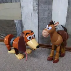 トイストーリー ブルズアイ スリンキー ディズニー ピクサー フィギュア レア