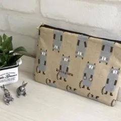 ❤️SALE❣️立ちんぼねこちゃんが可愛いポーチ＊綿麻＊ベージュ＊
