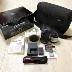 【美品】Canon EOS R50 ダブルズーム　専用バッグ　SDカード付きのサムネイル