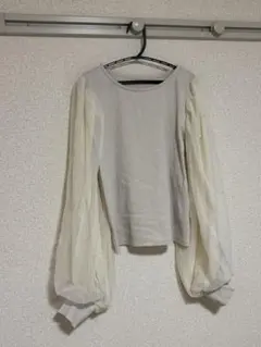 美品★GRL パールチュールスリーブトップス［tu880］のサムネイル