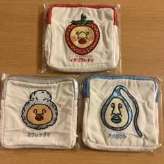こびとづかん　スクエアポーチ　カクレケダマ　イチゴクレナイ　アメボウシ