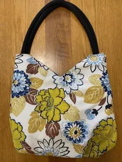 アジアンテイスト　ビーズ刺繍　花柄バッグ