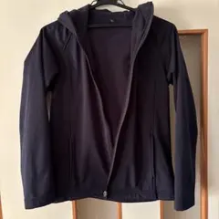 ユニクロ　ブロックテックフリースパーカー