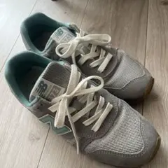 New Balance グレー/ミント スニーカー　　373