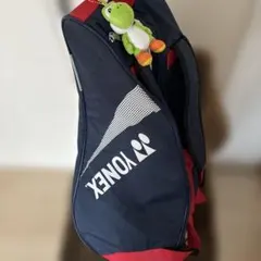 YONEX バドミントン ラケバ　ネイビー レッドヨッシーキーチャーム付きのサムネイル
