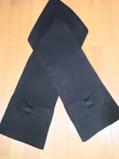ケイト・スペード　リボン付き黒マフラー