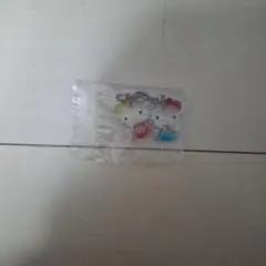 サンリオ　ガチャガチャ　なかよしドロップチャーム　キティ