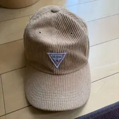 GUESS コーデュロイキャップ ベージュのサムネイル