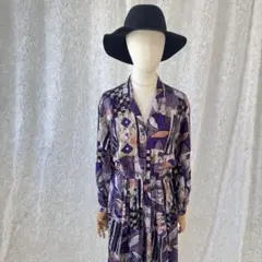 幾何学柄シャツワンピース　紫系　昭和レトロ　総柄　長袖ヴィンテージ上品個性派