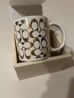 【新品】【未使用】COACH ゴールドパターン マグカップ