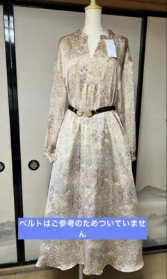 未使用極美品花柄ロングワンピース ベージュ系やや透明感ありサイズS
