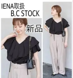 新品タグ付き未使用 B.C STOCK 2wayラッフル半袖ブラウス 極美品のサムネイル