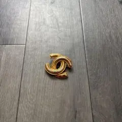 CHANEL ヴィンテージ 菱形ゴールピンブローチ - メルカリ