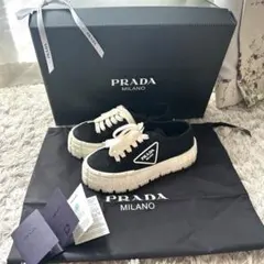 PRADA プラダ スニーカー ブラック