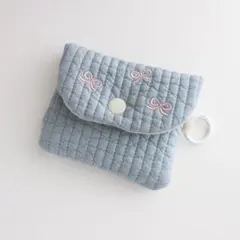 ヌビ生地にかわいいリボン刺繍　イヤホンケース　小物ポーチ　air pods