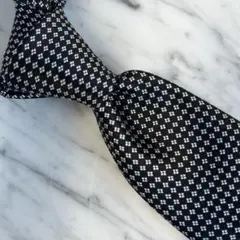 【新品】ブラック×白パターン柄