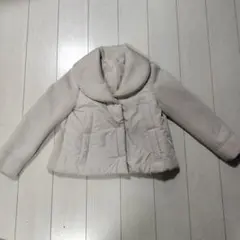 クリーム色 ダウンジャケット