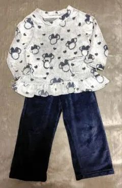 ユニクロ　モコモコ暖かパジャマ110サイズ　DISNEYミッキーミニーシリーズ