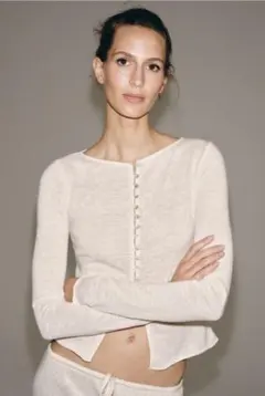 新品タグ付きZARA ラスティックTシャツMカットソーロンT - メルカリ