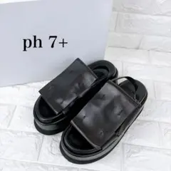 店頭展示品✨ph7+ 厚底 サンダル P2S0187 黒 厚底サンダル 37のサムネイル