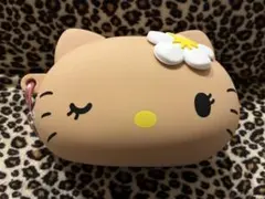 日焼け　ハローキティ キャラクターポーチ