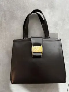 サルヴァトーレフェラガモ ハンドバッグ レザー